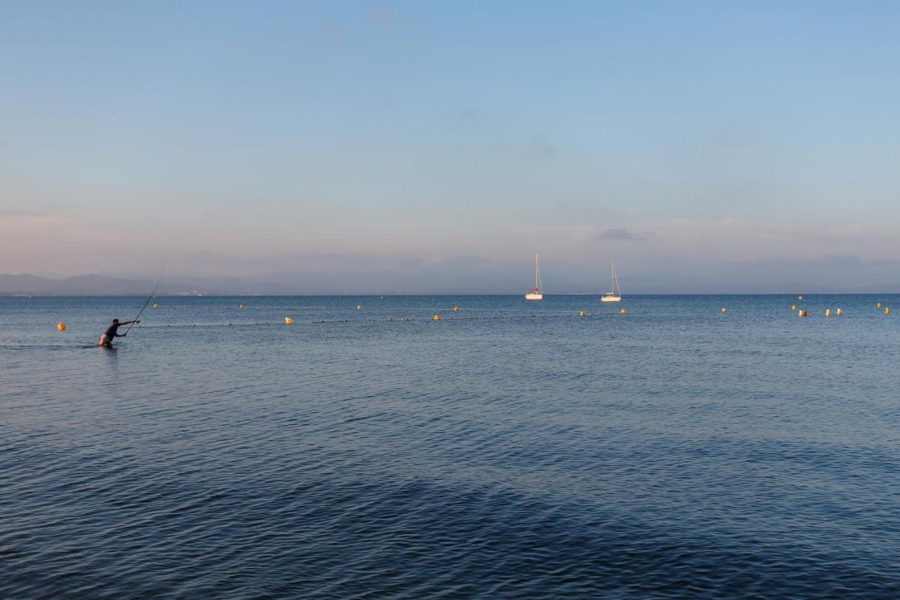 Appartements Acces Prive Plage De La Bergerie Hyères Eksteriør billede